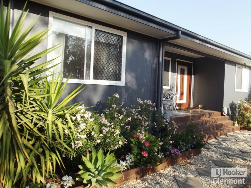 18 Nugget Lane, Clermont QLD 4721