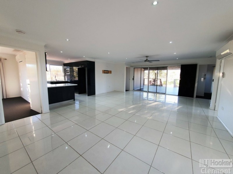 18 Nugget Lane, Clermont QLD 4721
