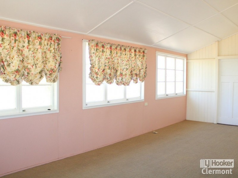 23 Capella Street, Clermont QLD 4721