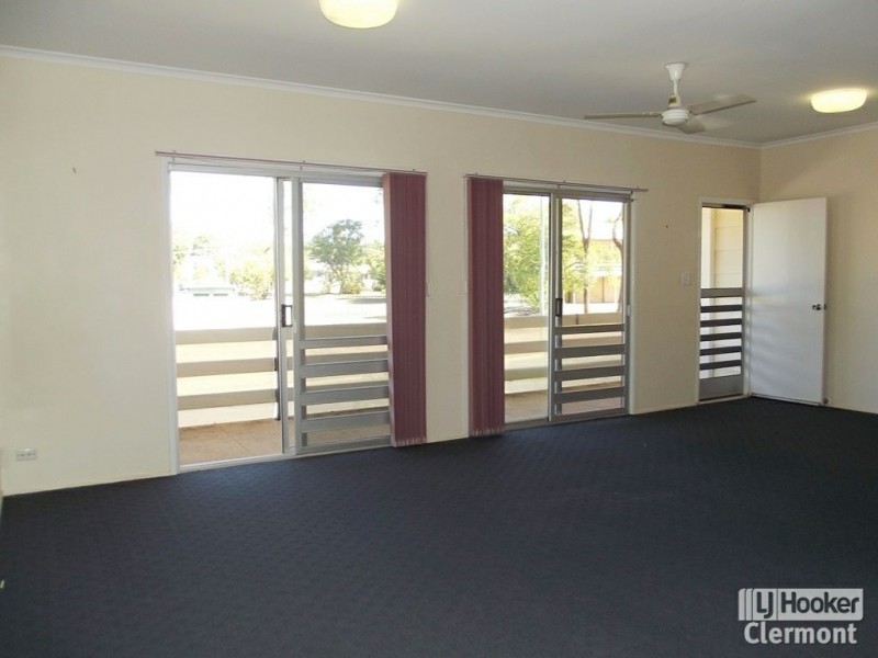 8 Samson Street, Clermont QLD 4721