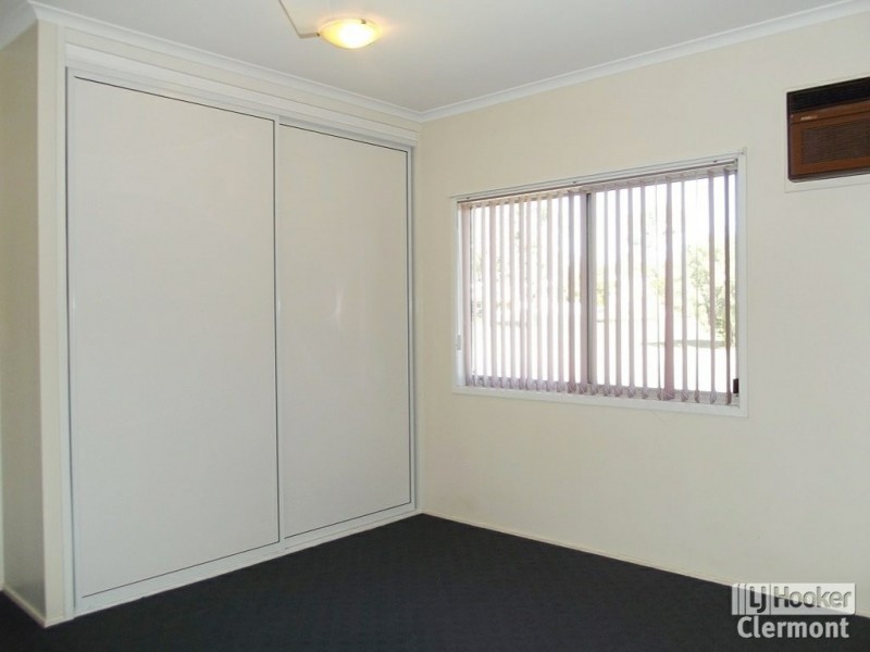 8 Samson Street, Clermont QLD 4721