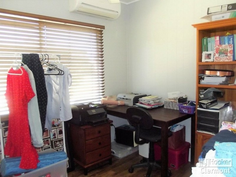 9 Karmoo Street, Clermont QLD 4721