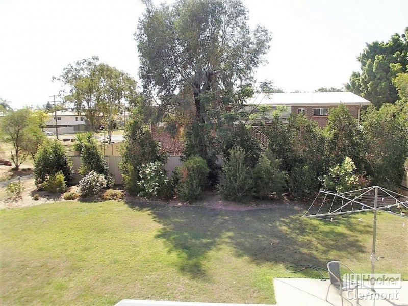 9 Karmoo Street, Clermont QLD 4721