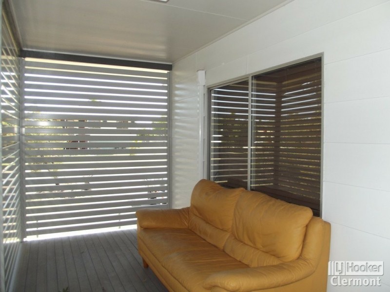 9 Karmoo Street, Clermont QLD 4721