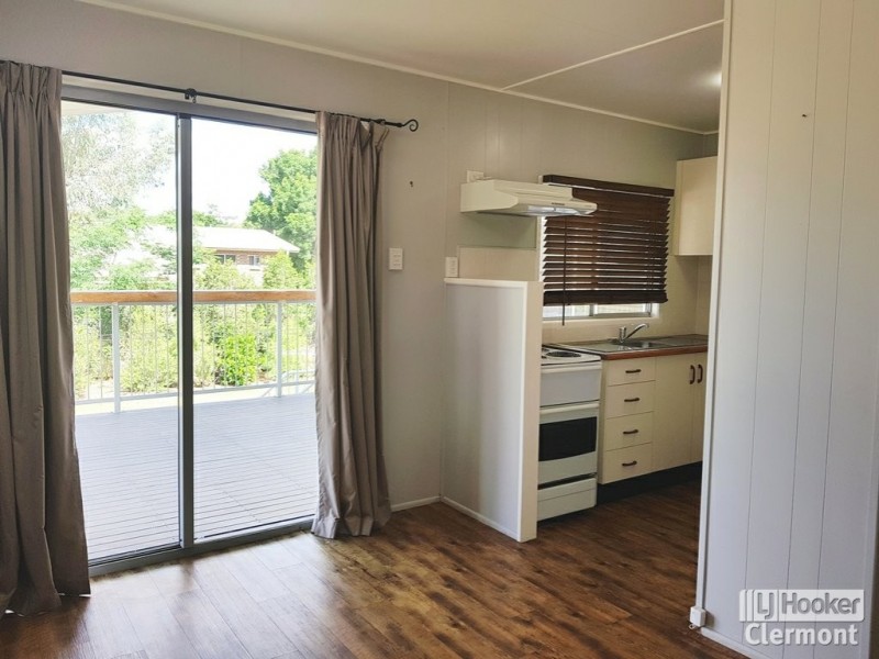 9 Karmoo Street, Clermont QLD 4721