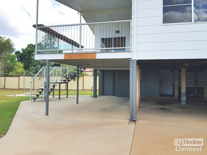 9 Karmoo Street, Clermont QLD 4721