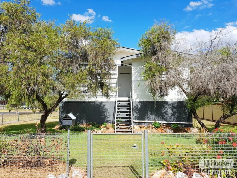 9 Karmoo Street, Clermont QLD 4721