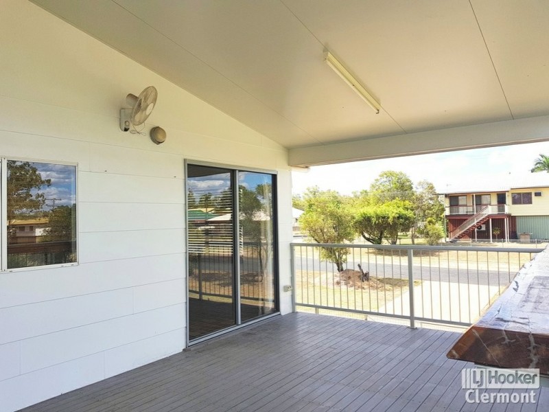 9 Karmoo Street, Clermont QLD 4721