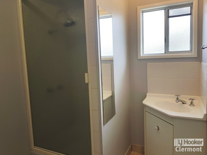 9 Karmoo Street, Clermont QLD 4721