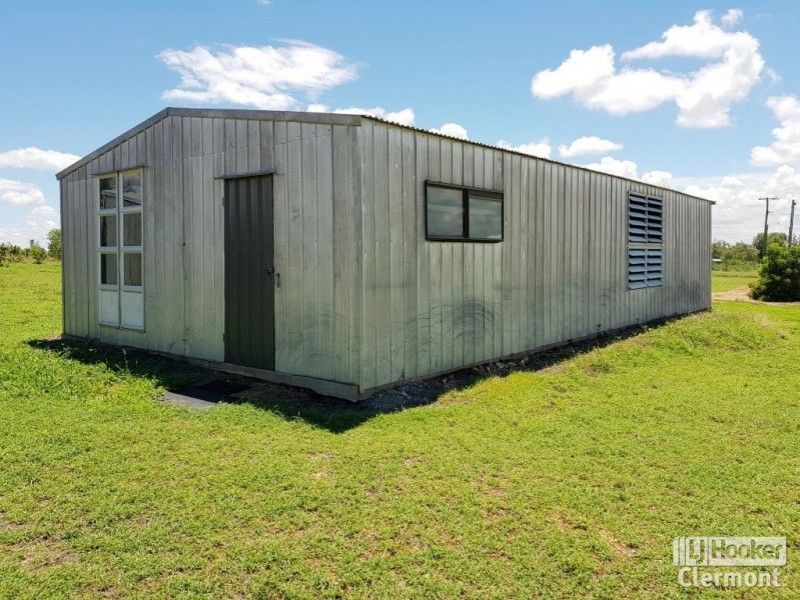 75 Melrose Drive, Clermont QLD 4721