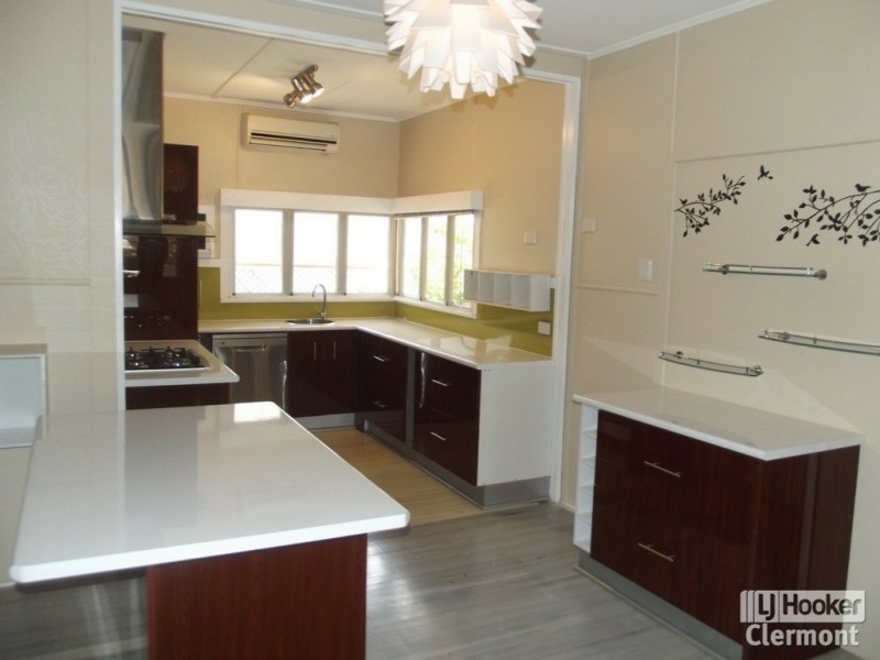 28 Douglass Street, Clermont QLD 4721