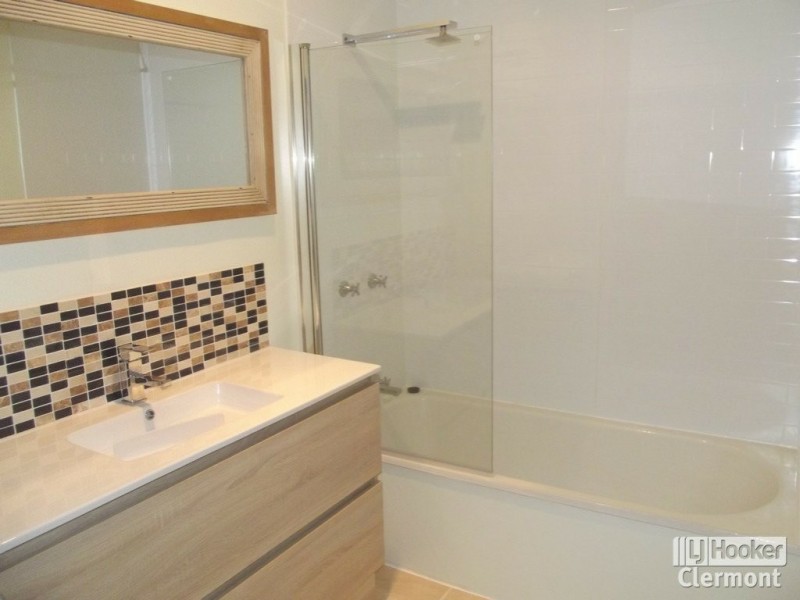 28 Douglass Street, Clermont QLD 4721