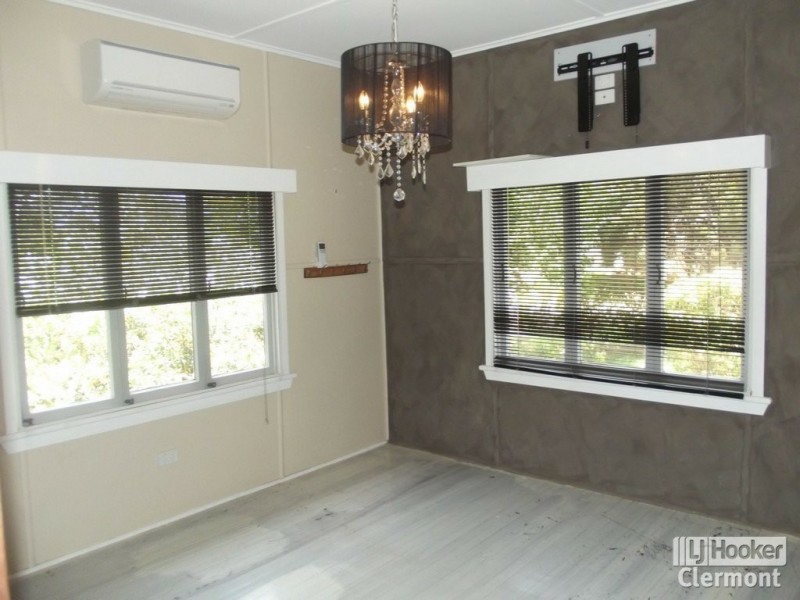 28 Douglass Street, Clermont QLD 4721