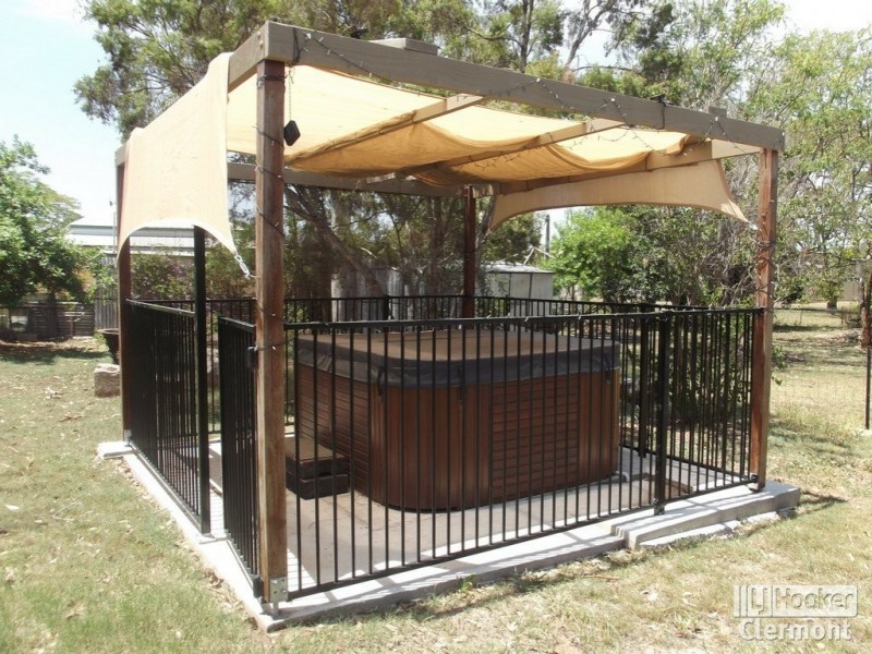 28 Douglass Street, Clermont QLD 4721