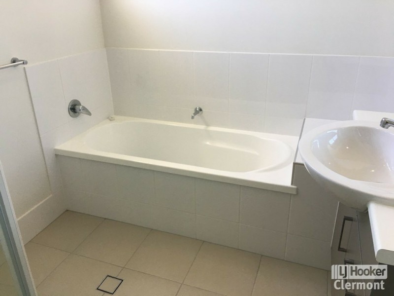 Unit 74/47 McDonald Flat Road, Clermont QLD 4721