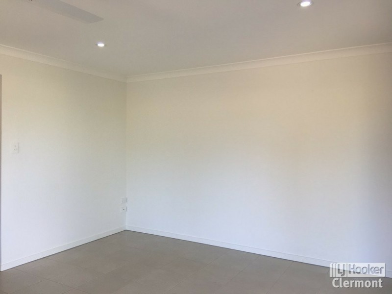 Unit 74/47 McDonald Flat Road, Clermont QLD 4721