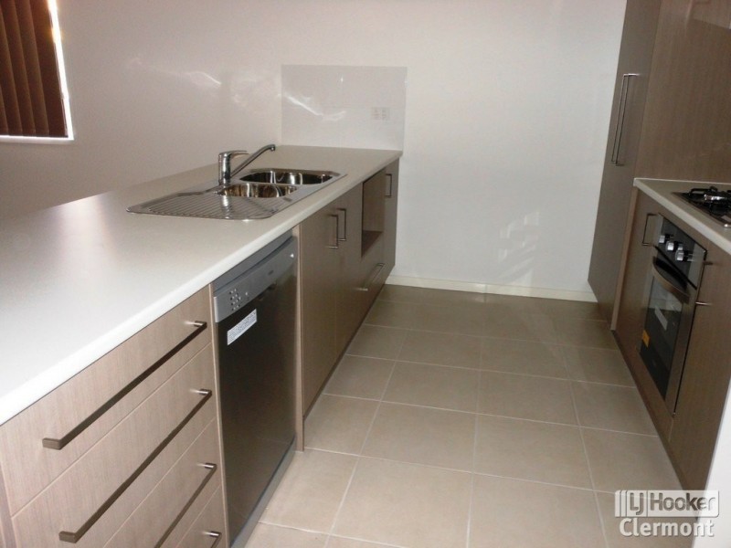 Unit 74/47 McDonald Flat Road, Clermont QLD 4721