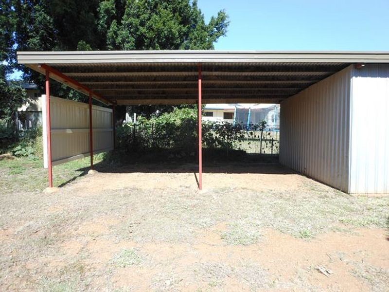 Unit 2/25 Monash Court, Clermont QLD 4721