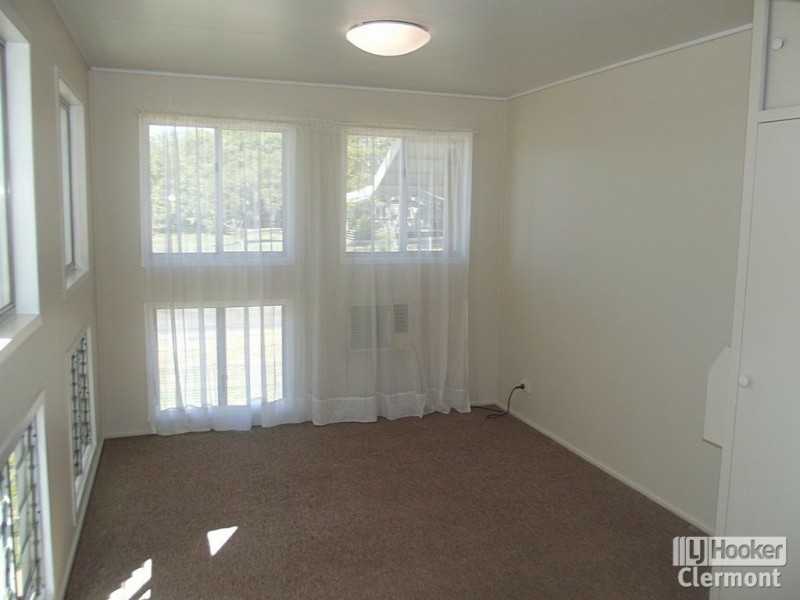 22 Box Street, Clermont QLD 4721