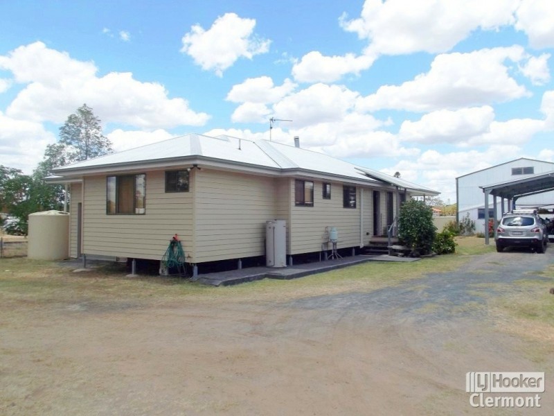 8A Playfair Street, Clermont QLD 4721