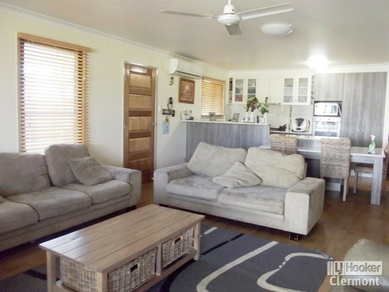 8A Playfair Street, Clermont QLD 4721