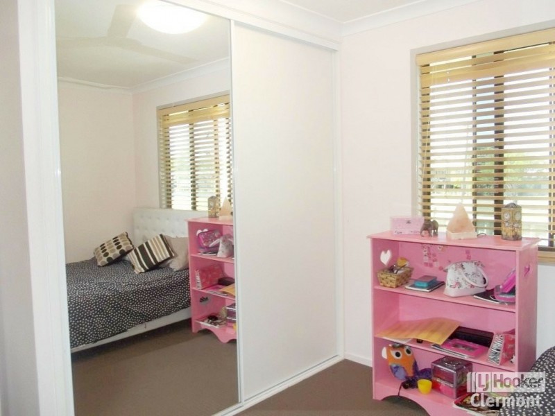 8A Playfair Street, Clermont QLD 4721
