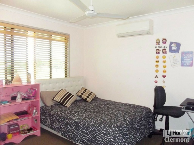 8A Playfair Street, Clermont QLD 4721