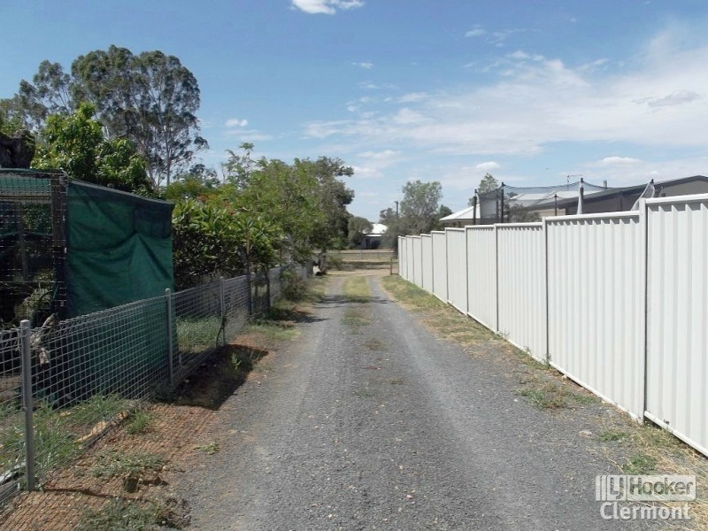 8A Playfair Street, Clermont QLD 4721
