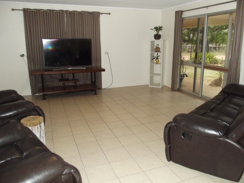 63 Bathampton Lane, Clermont QLD 4721