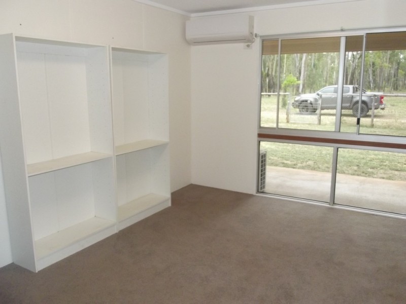 63 Bathampton Lane, Clermont QLD 4721