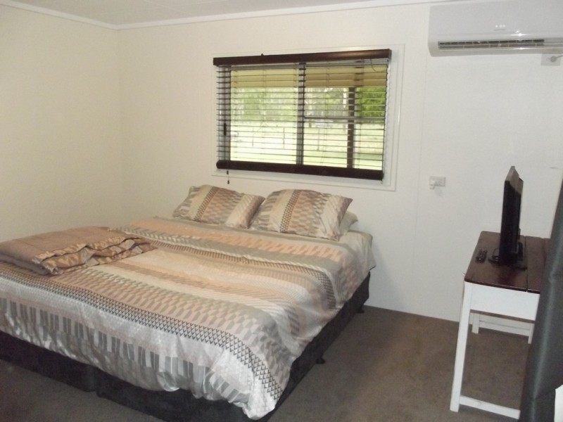 63 Bathampton Lane, Clermont QLD 4721