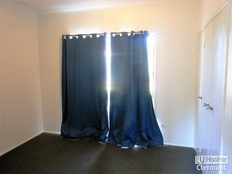 9 Athol Court, Clermont QLD 4721