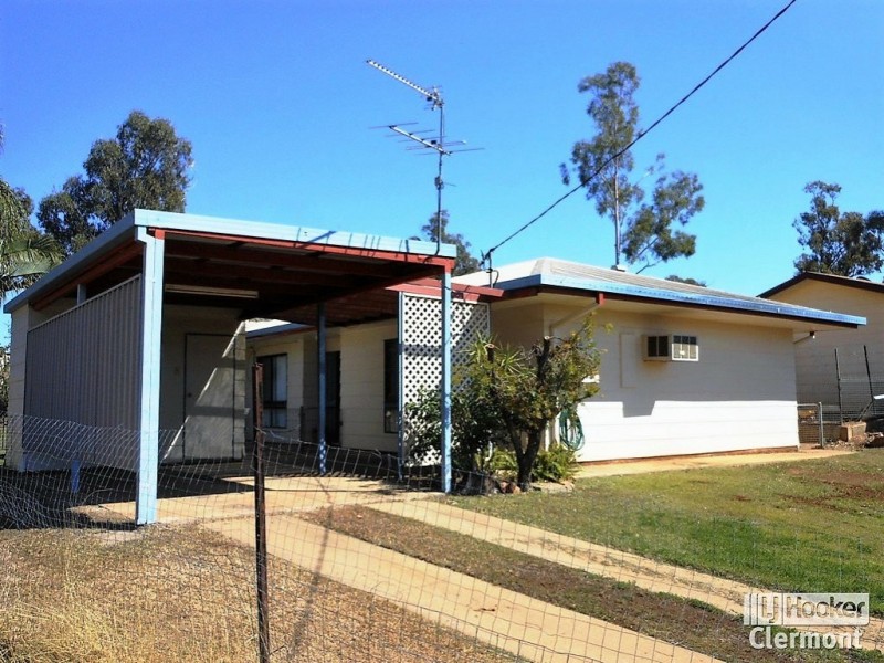 9 Athol Court, Clermont QLD 4721