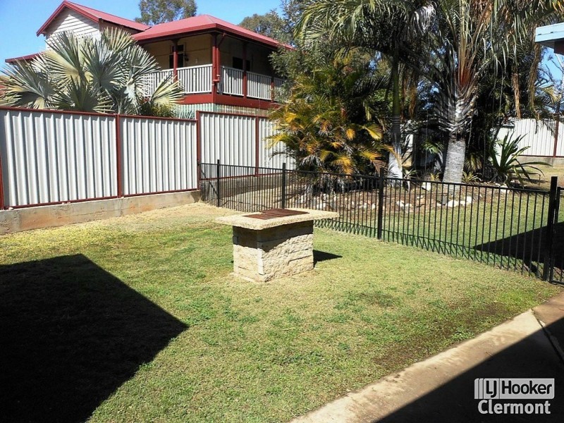 9 Athol Court, Clermont QLD 4721