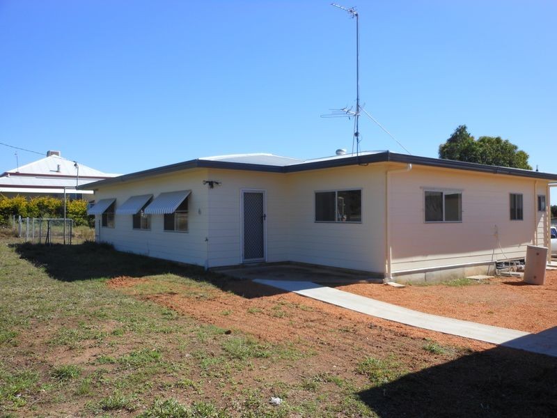 6 Daintree Street, Clermont QLD 4721