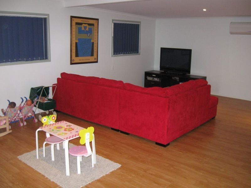 53 Box Street, Clermont QLD 4721