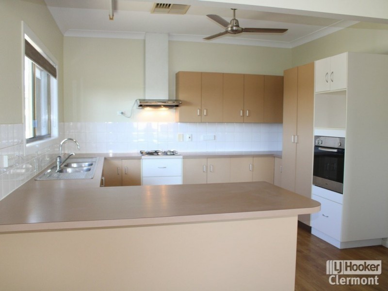36 Lavarack Street, Clermont QLD 4721