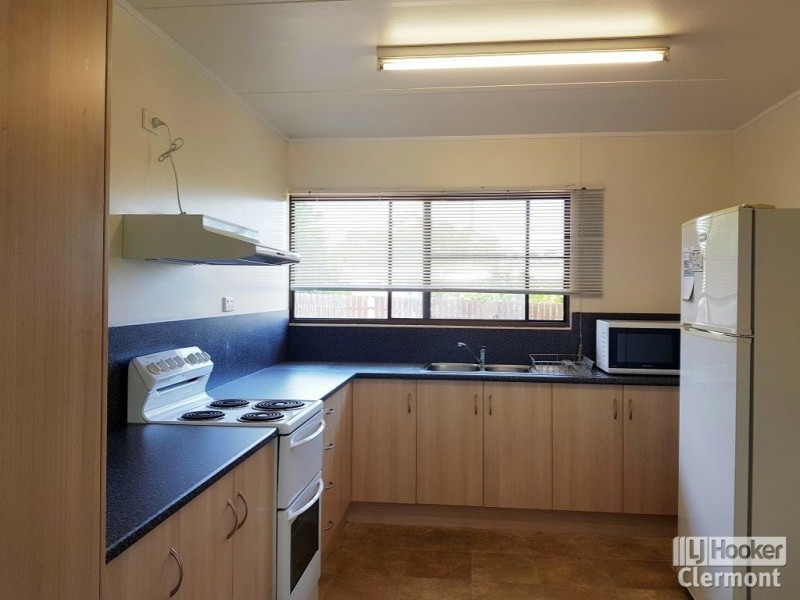 Unit 1/20 Frederick Street, Clermont QLD 4721
