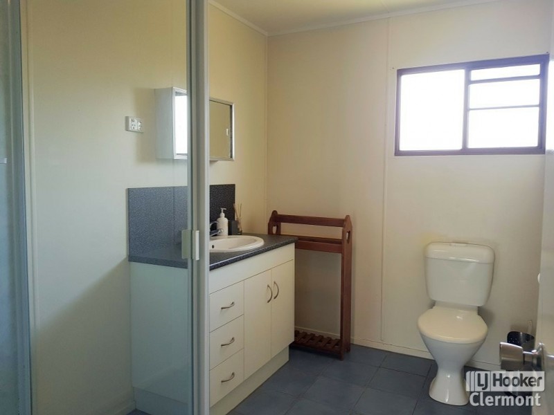 Unit 1/20 Frederick Street, Clermont QLD 4721