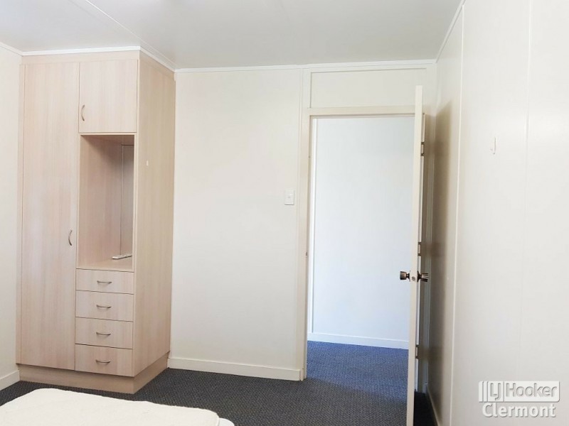 Unit 1/20 Frederick Street, Clermont QLD 4721