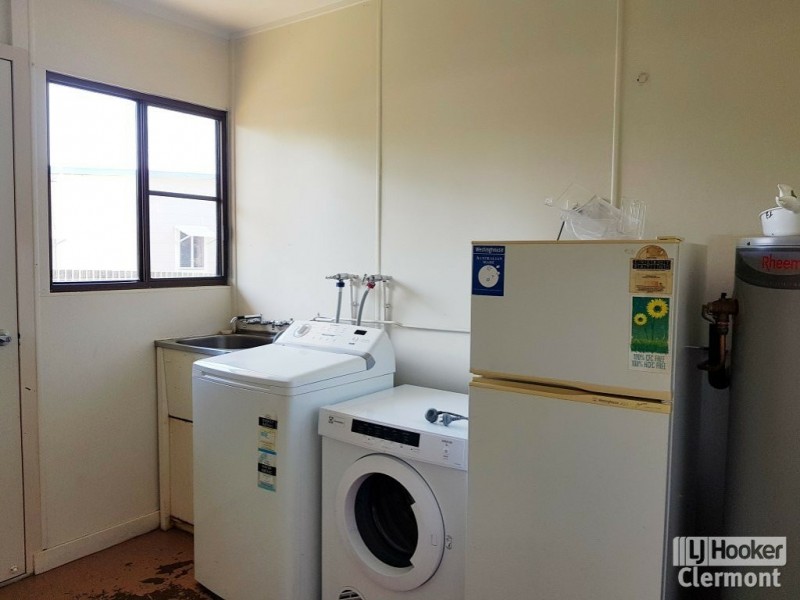 Unit 1/20 Frederick Street, Clermont QLD 4721