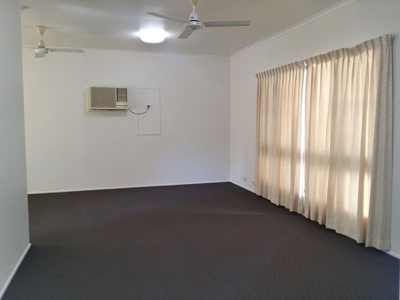 9 Athol Court, Clermont QLD 4721
