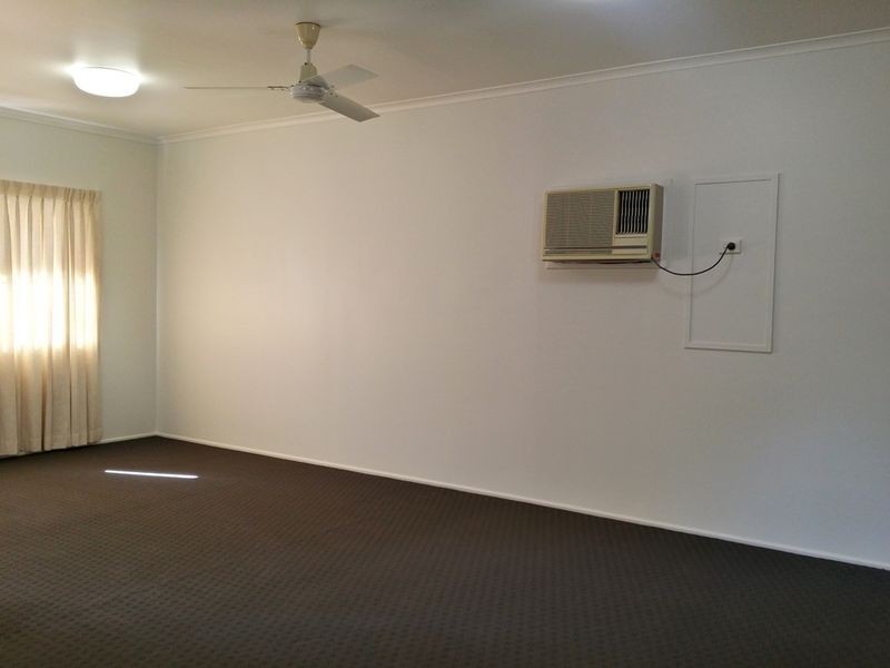 9 Athol Court, Clermont QLD 4721