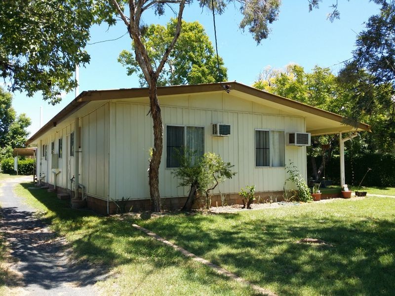 Unit 1 & 2/25 Douglass Street, Clermont QLD 4721