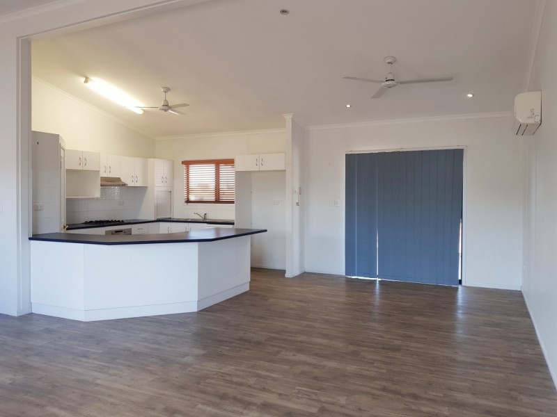 69 Melrose Drive, Clermont QLD 4721