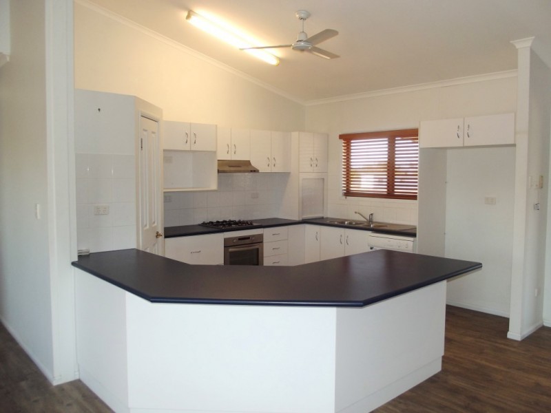 69 Melrose Drive, Clermont QLD 4721