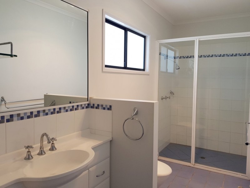 69 Melrose Drive, Clermont QLD 4721
