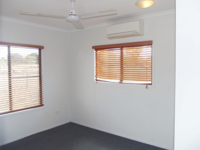 69 Melrose Drive, Clermont QLD 4721