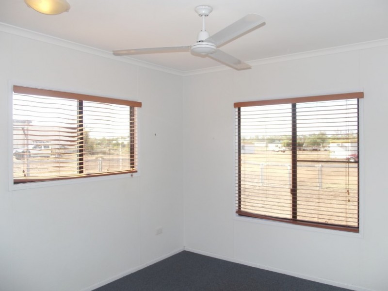 69 Melrose Drive, Clermont QLD 4721