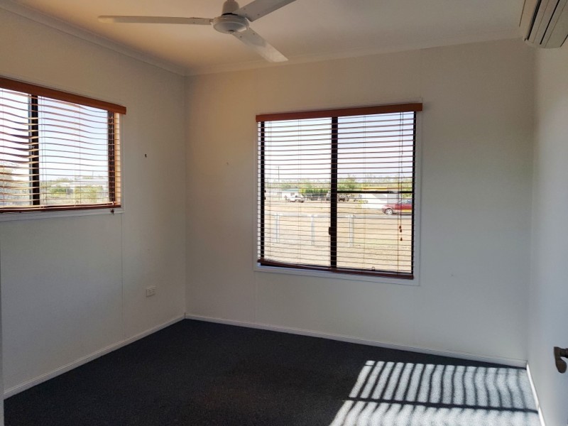 69 Melrose Drive, Clermont QLD 4721